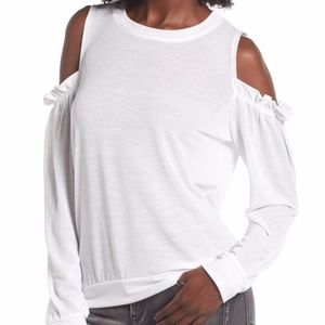 Socialite Ruffle White Cold Should, Size L